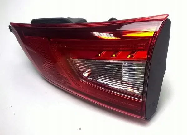 Nissan Qashqai II 2014-2016 Lámpara Trasera Derecha OEM image 2