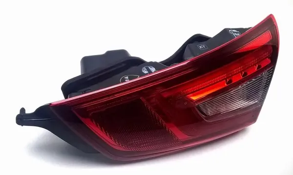 Nissan Qashqai II 2014-2016 Lámpara Trasera Derecha OEM image 3