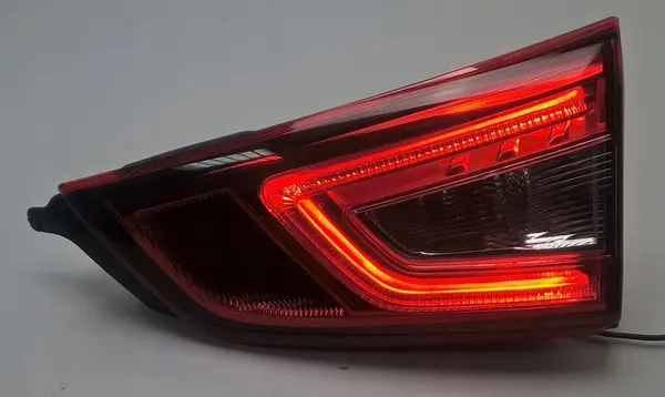 Nissan Qashqai II 2014-2016 Lámpara Trasera Derecha OEM image 6