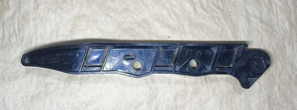 Scivolo di montaggio paraurti anteriore sinistro BMW 5 E60N E61N 51117178077 image 2