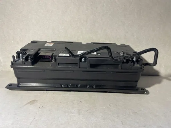 Bateria Adicional Audi Q7 SQ7 4M OEM 4M0915105B image 2