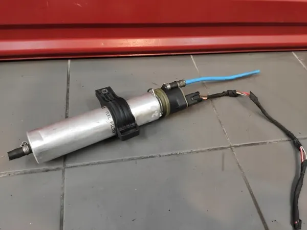 BMW OEM 8517902 Base Aquecedor Filtro Combustível - Usado image 2