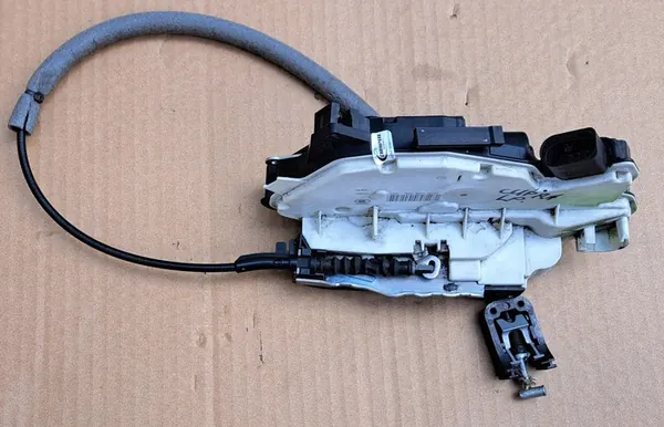 SEAT IBIZA 4 IV Vänster Framdörrslås 5N1837015E image 4