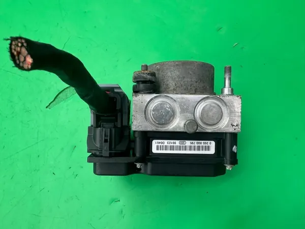 Pompe ABS Contrôleur OEM 0265800795 pour Hyundai i20 image 3