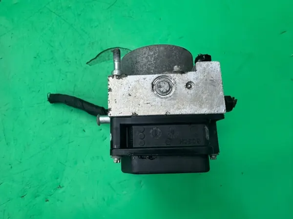 Pompe ABS Contrôleur OEM 0265800795 pour Hyundai i20 image 8