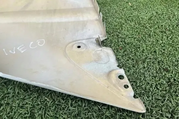 Parafango anteriore sinistro IVECO DAILY IV 3800002 image 9