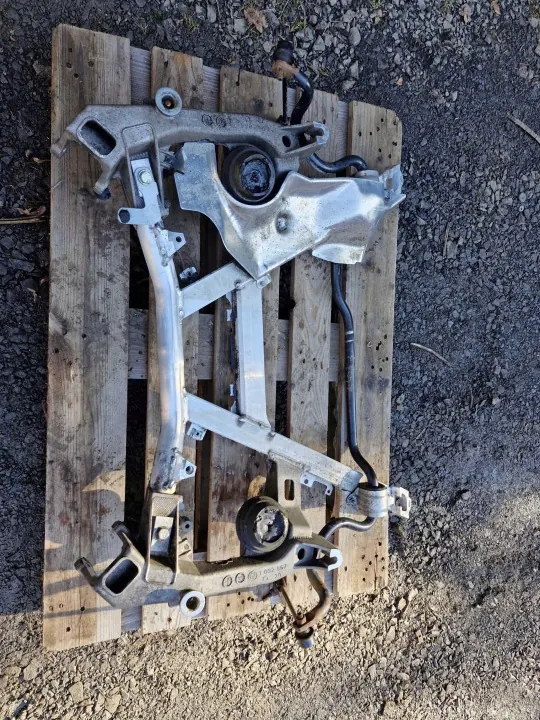 OEM 1092868 1092867 Framhjulsbalk BMW E39 image 2