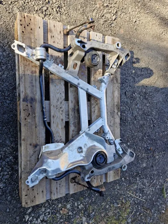 OEM 1092868 1092867 Framhjulsbalk BMW E39 image 3