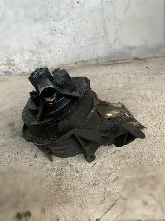 Brandstofffilterhuis OEM 9645928180 voor Ford 2.0 TDCI image 3