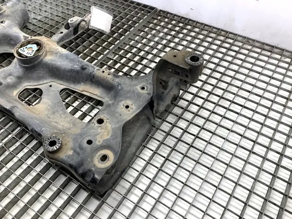 Support moteur OEM LORK-2098-140452 pour Skoda Superb III image 4