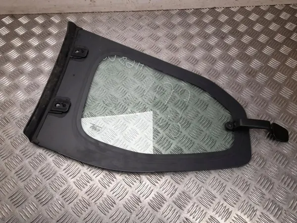 Vitre latérale Dacia Jogger 2022 arrière droite OEM 833064164R image 4