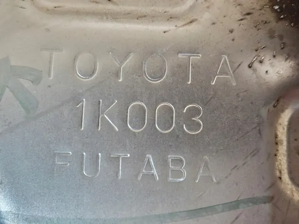 Toyota OE 1K003 FUTUBA YARIS IV Silenciador Trasero image 3