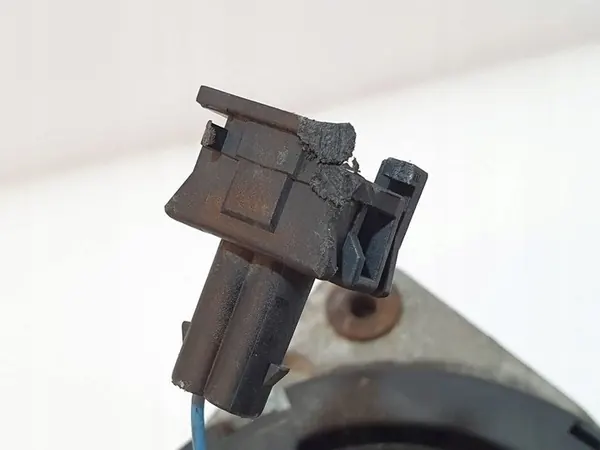 Volkswagen Polo Ibiza Golf 2002 Alternator 028903025G image 10