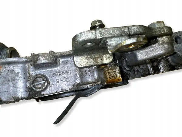 Begagnad Subaru OE kamaxelfot OEM 052268 image 4