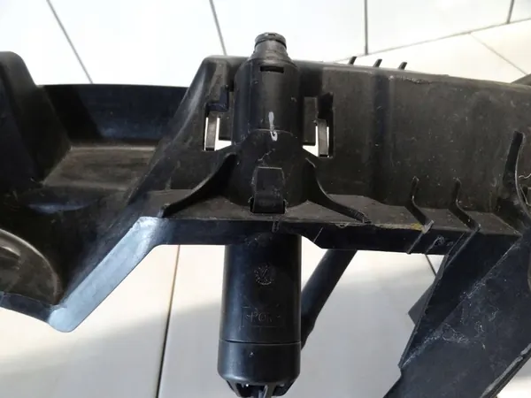 BMW X1 E84 2012 Couvercle de lave-phare droit 51.64-2990180 image 6