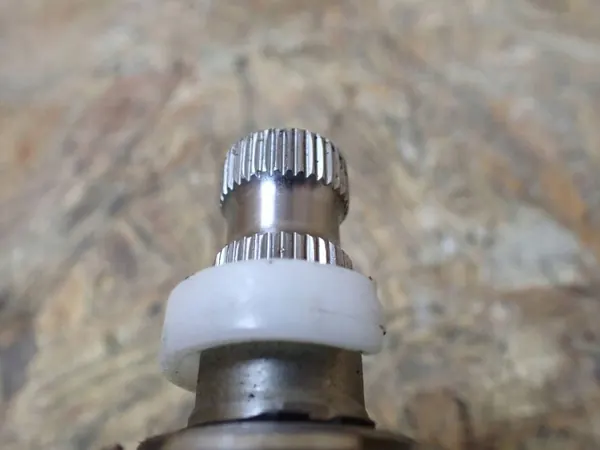 Ohjauslukitus OEM 8983947870 Isuzu D-Max:lle image 4