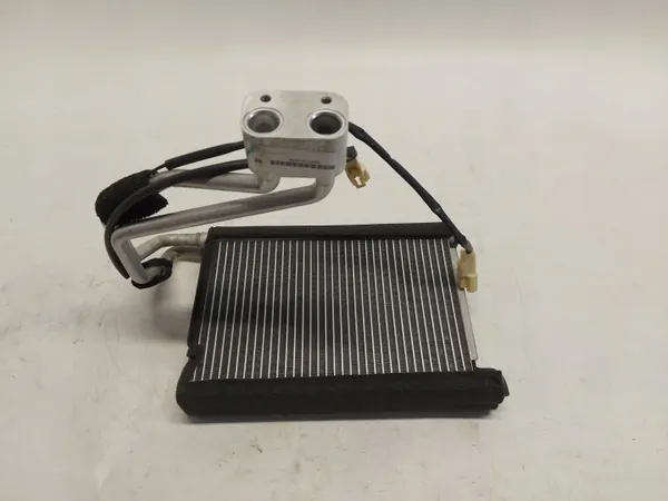 Renault OE Lämmönvaihdin OEM 24C29APGX - Käytetty image 2
