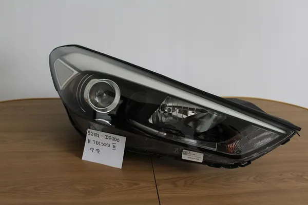 Faros Delantero Derecho Hyundai Tucson III image 2