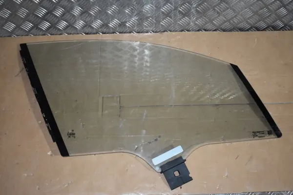 Oikea Etuoven Lasi OEM 971845020A Porsche Panamera image 2