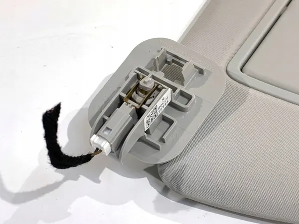 OEM LORK-1107-145217 Visor esquerdo Renault Arkana image 5