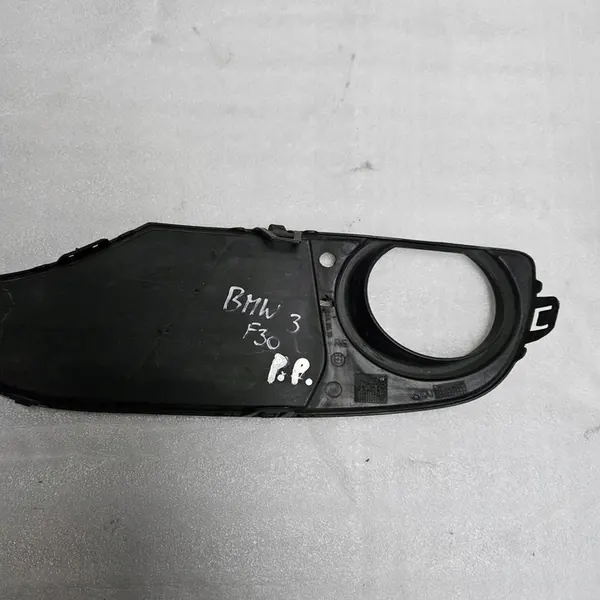 BMW 3 F30, F80 Främre Höger Dimljus Trim 51117281920 OEM image 2