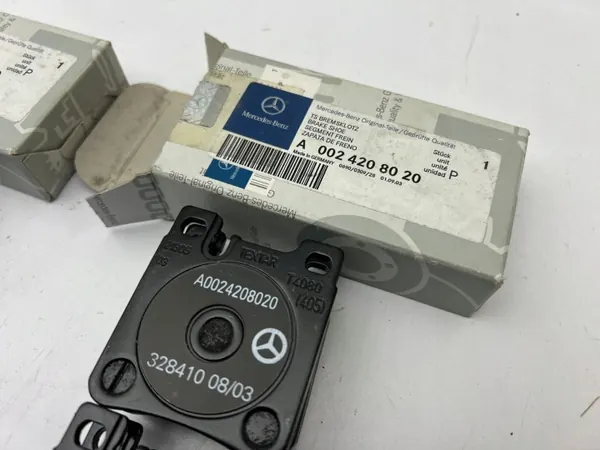 Plaquettes de Frein Arrière OEM A0024208020 Mercedes image 3