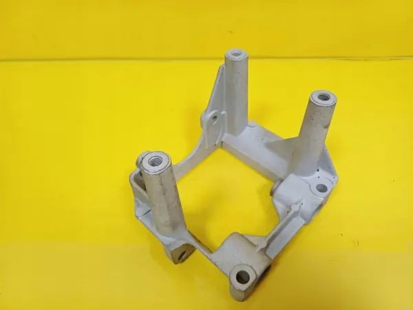 Suporte da Bomba de Direção OEM DRC87574 image 2