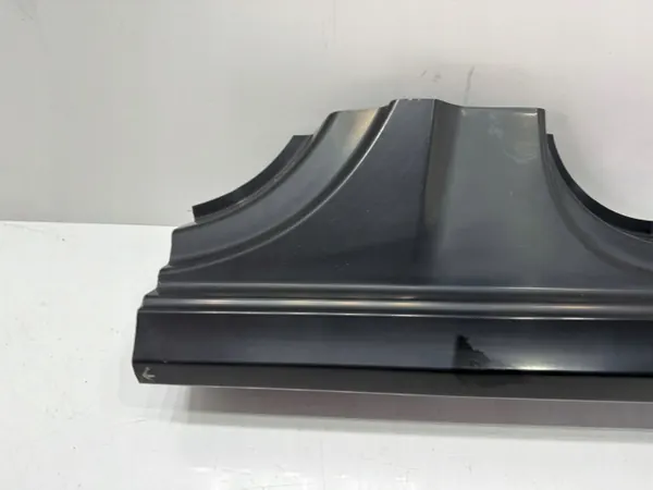 Estribo traseiro esquerdo OEM Skoda Octavia IV - 5E3 image 5