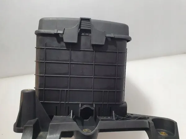 OEM 1K0915333H Batterilåda Audi A3 S3 8P original image 8