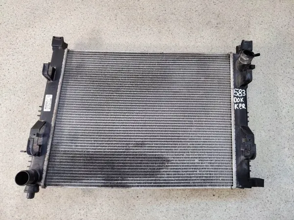 Radiateur d'eau OEM 214104684R pour Dacia 1.6 image 2