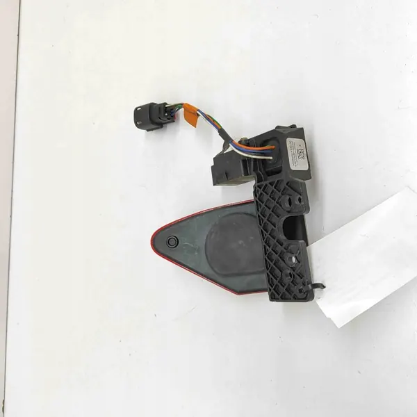 Tesla Model X Bränsletankslucka OEM 106192700A image 4