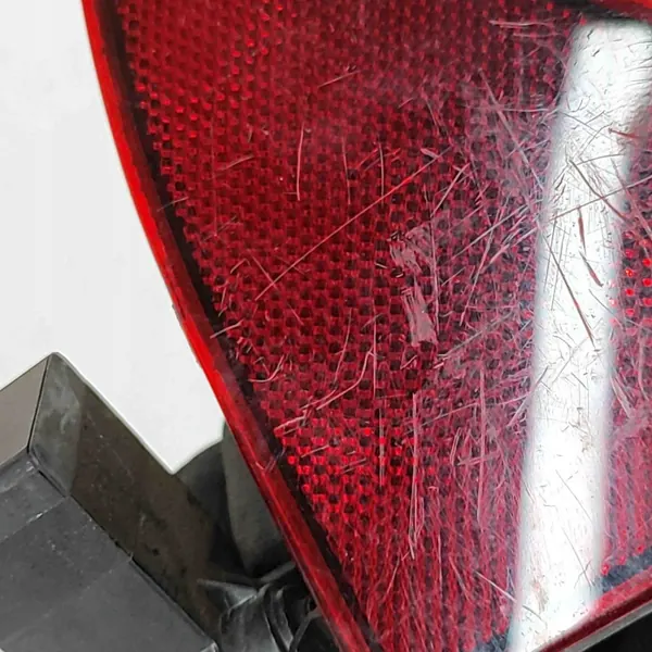 Tesla Model X Bränsletankslucka OEM 106192700A image 8