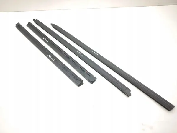 Junta de ventana puerta delantera Hyundai Tucson IV OEM AMD202121 image 2