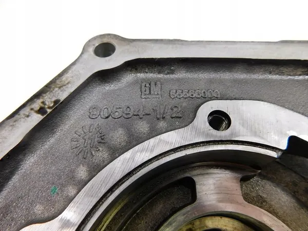 Olje pump Opel Insignia A 2.0 CDTI Astra J Zafira C image 8