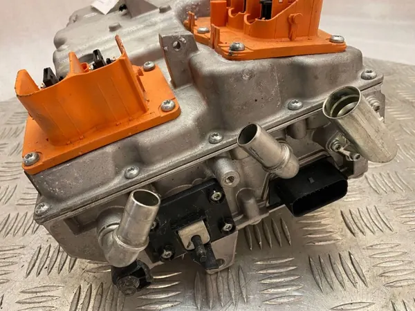 Volvo XC90 2020 Wechselrichter OEM 31673216 image 3