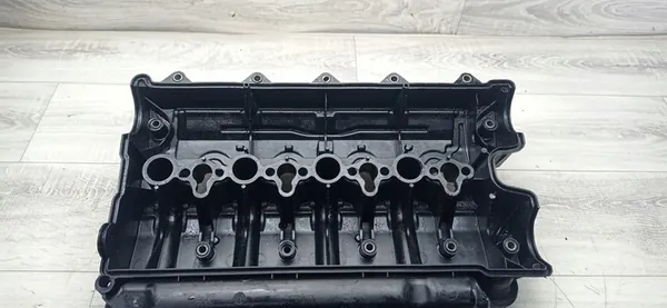 VIVARO TRAFIC PRIMASTAR MOVANO 2.5 Tampa de Válvulas 8200482514 image 6