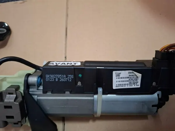 Elektriska baklucka aktuatorer Audi A4 B8 2.0 TDI 2012 image 3