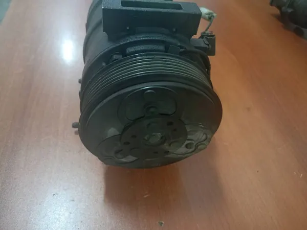 Compressore aria condizionata Volvo V70 image 4