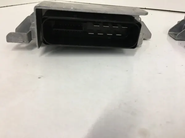 Module de Contrôle de Frein à Main VW Passat B6 image 2