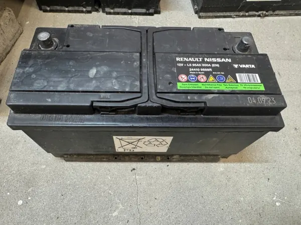 Varta Batterie OEM 986353625 12V 95Ah 850A image 2