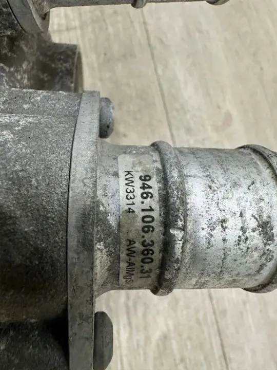 Termostaatin kotelo OEM 94610608031 Porsche Macanille image 6