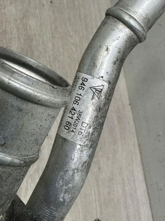 Termostaatin kotelo OEM 94610608031 Porsche Macanille image 9