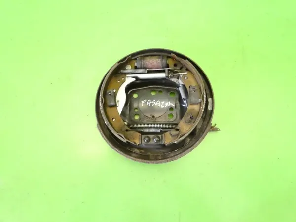 Plaque de support arrière droite pour MAZDA 2 II DE 07-10 image 1