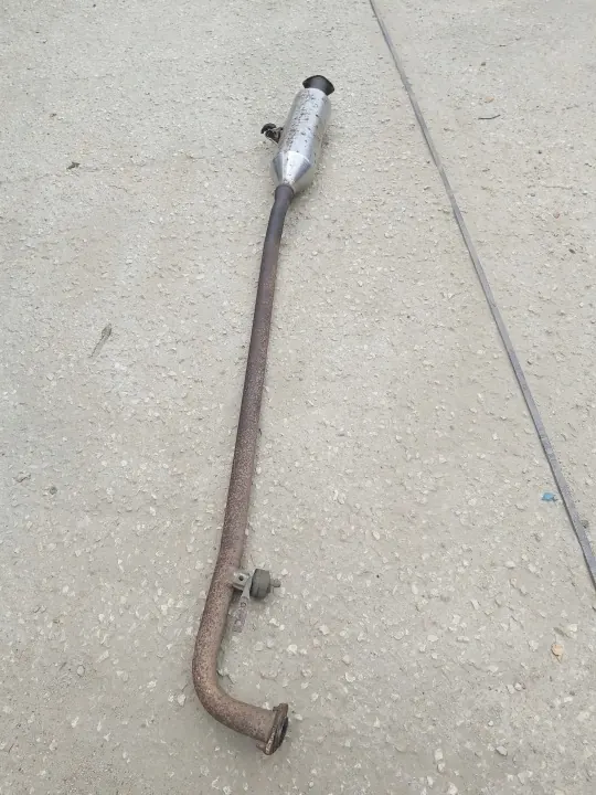 Toyota Camry VI Äänenvaimennin OEM 10H12 - Käytetty OE-os image 6