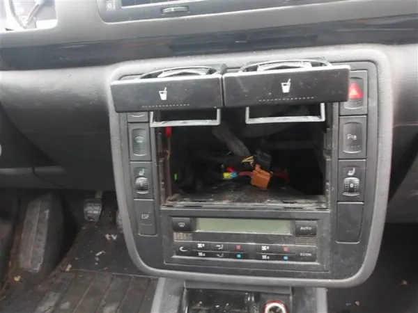 Radio-Rahmen OEM 7M3858069G DIN 2 Getränkehalter VW image 2