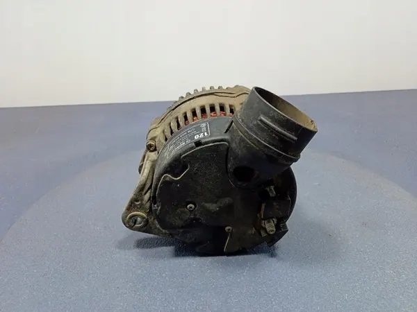 AUDI A6 C5 2.4 B Vaihtovirtageneraattori 120A image 5