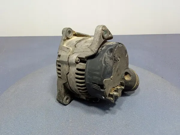 AUDI A6 C5 2.4 B Vaihtovirtageneraattori 120A image 9