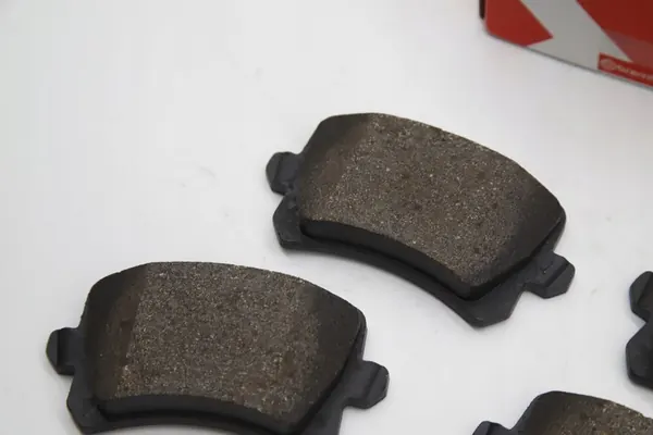 Brembo P 85 109X Juego de pastillas de freno, Frenos de disco image 4