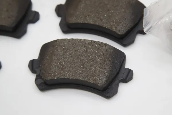 Brembo P 85 109X Juego de pastillas de freno, Frenos de disco image 7