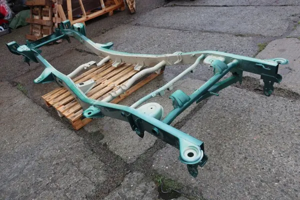 Runko Suzuki Jimny OEM 2005R > 2012R Bensiini image 5